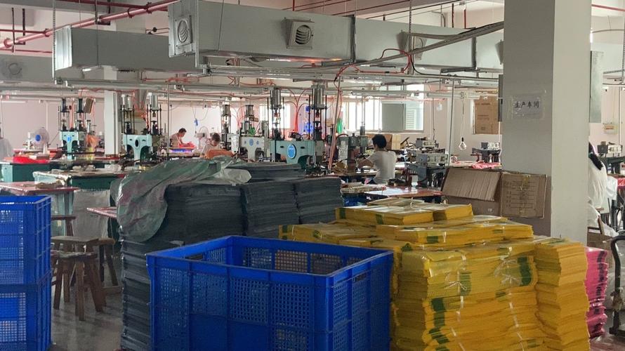 3工厂真实性保障5年主营:水上充气床游泳圈其他充气玩具来样加工支持